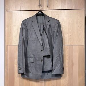 Men’s suit